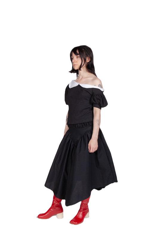 Panty Line Skirt in Black